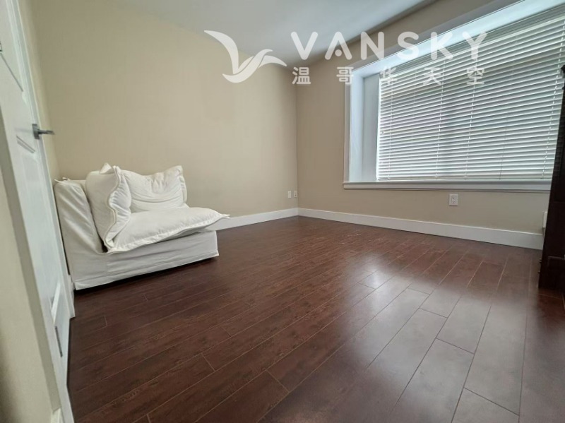 250421192208_Bedroom 1.jpg